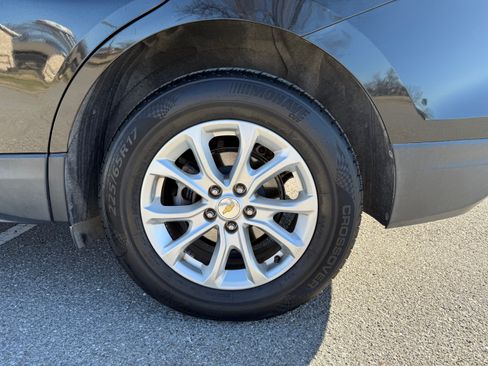 Used 2018 Chevrolet Equinox LT image 11