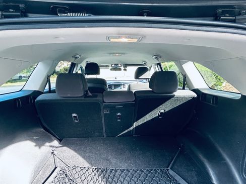Used 2018 Kia Sorento LX image 12