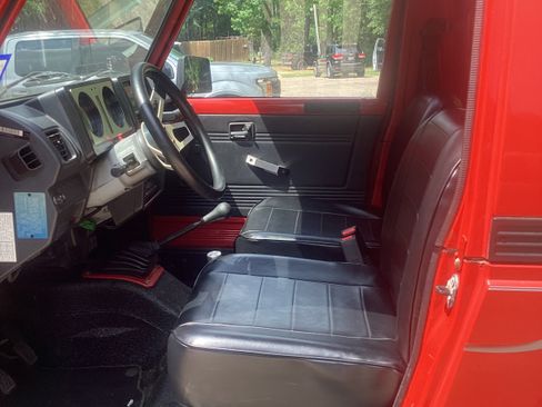 Used 1993 Suzuki Samurai JL image 5