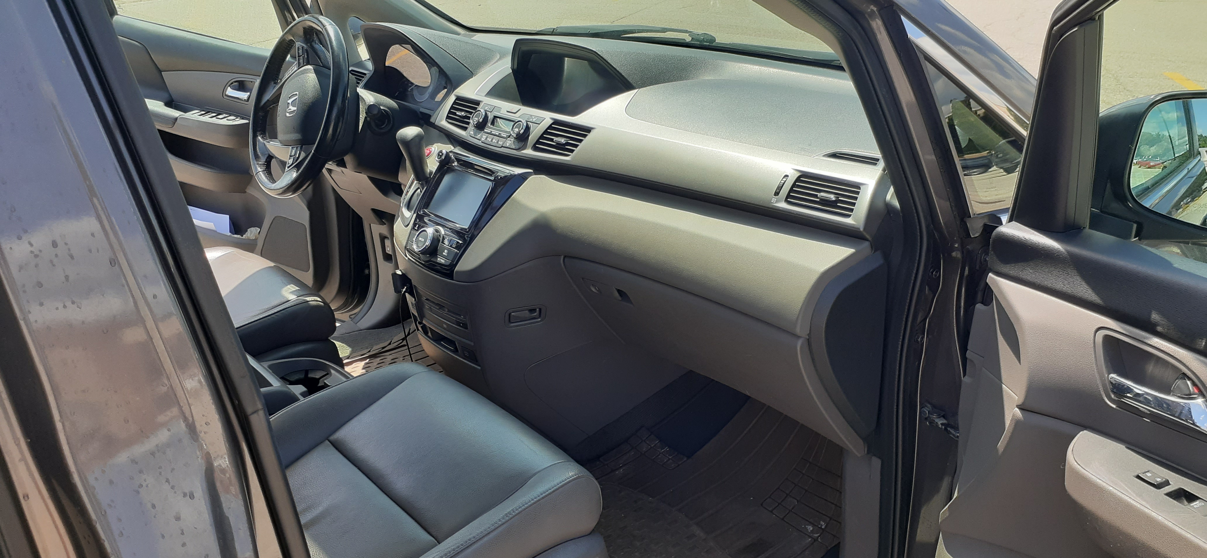 Used 2015 Honda Odyssey EX-L image 10