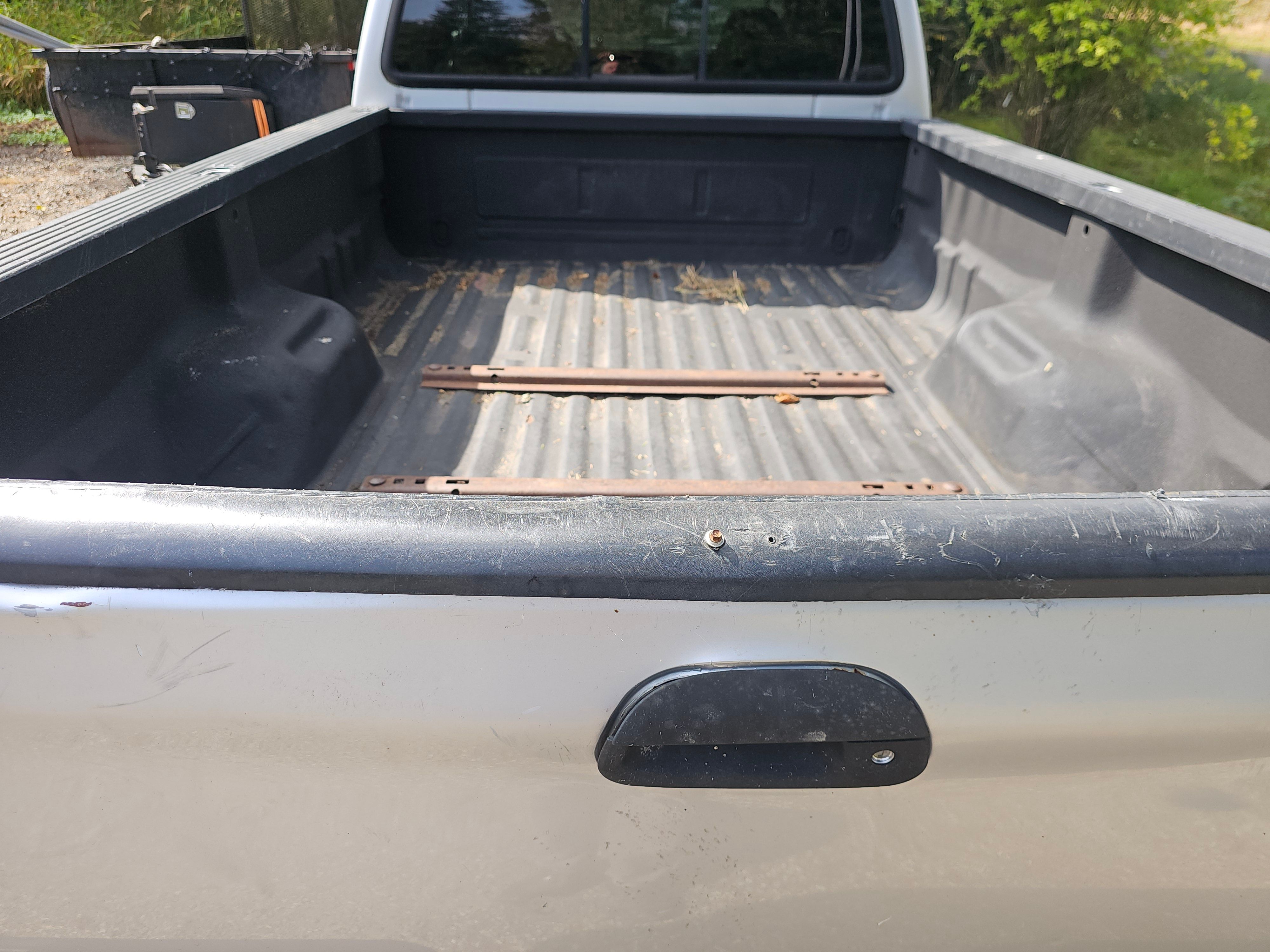 Used 2004 Ford F350 Lariat AWD/4WD image 16