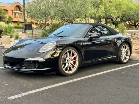 Used 2013 Porsche 911 Carrera S RWD image 2