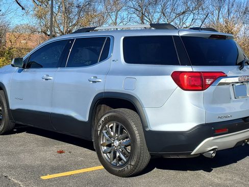 Used 2017 GMC Acadia SLT image 4
