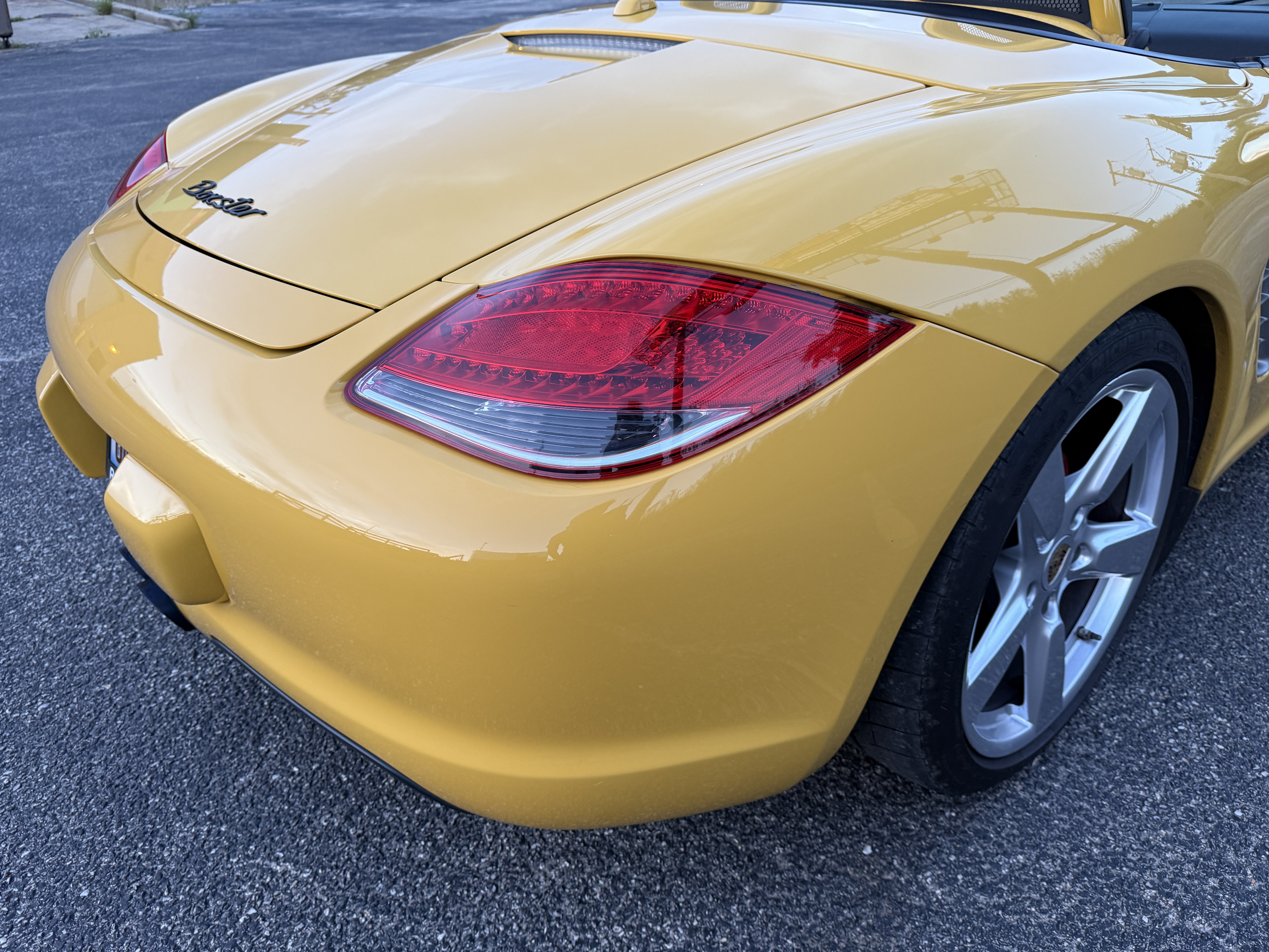Used 2010 Porsche Boxster RWD image 8