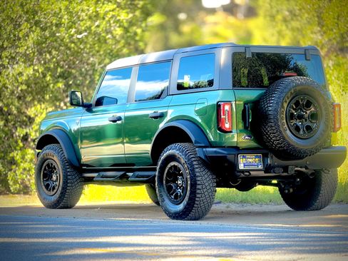 Used 2023 Ford Bronco Badlands w/ Sasquatch Package image 15