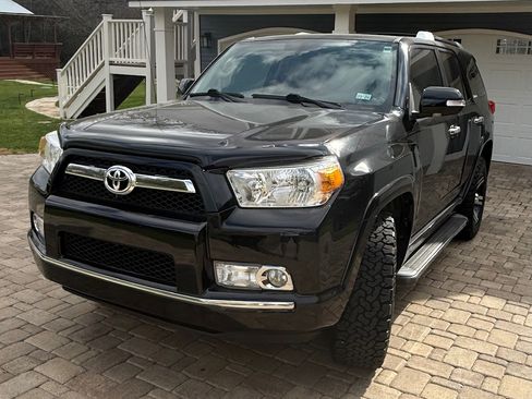 Used 2010 Toyota 4Runner Limited image 2