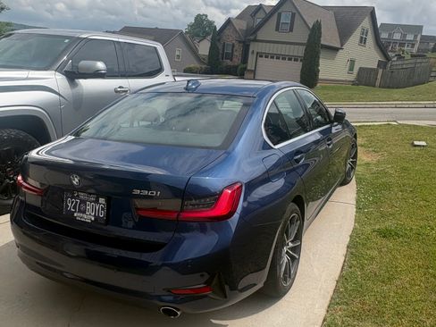 Used 2021 BMW 330i Sedan w/ Premium Package RWD image 4