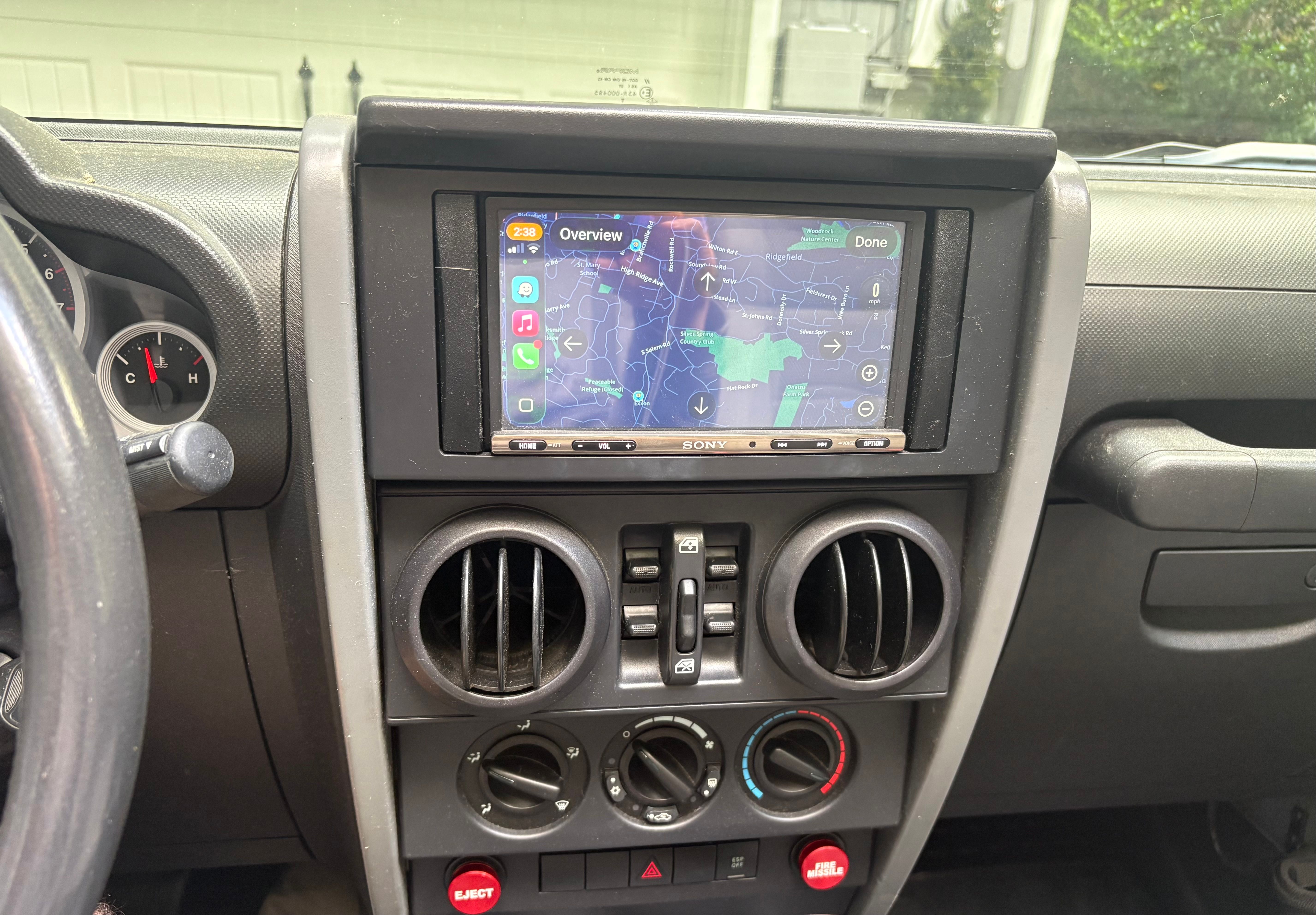 Used 2007 Jeep Wrangler Unlimited Sahara w/ Dual Top Group AWD/4WD image 8