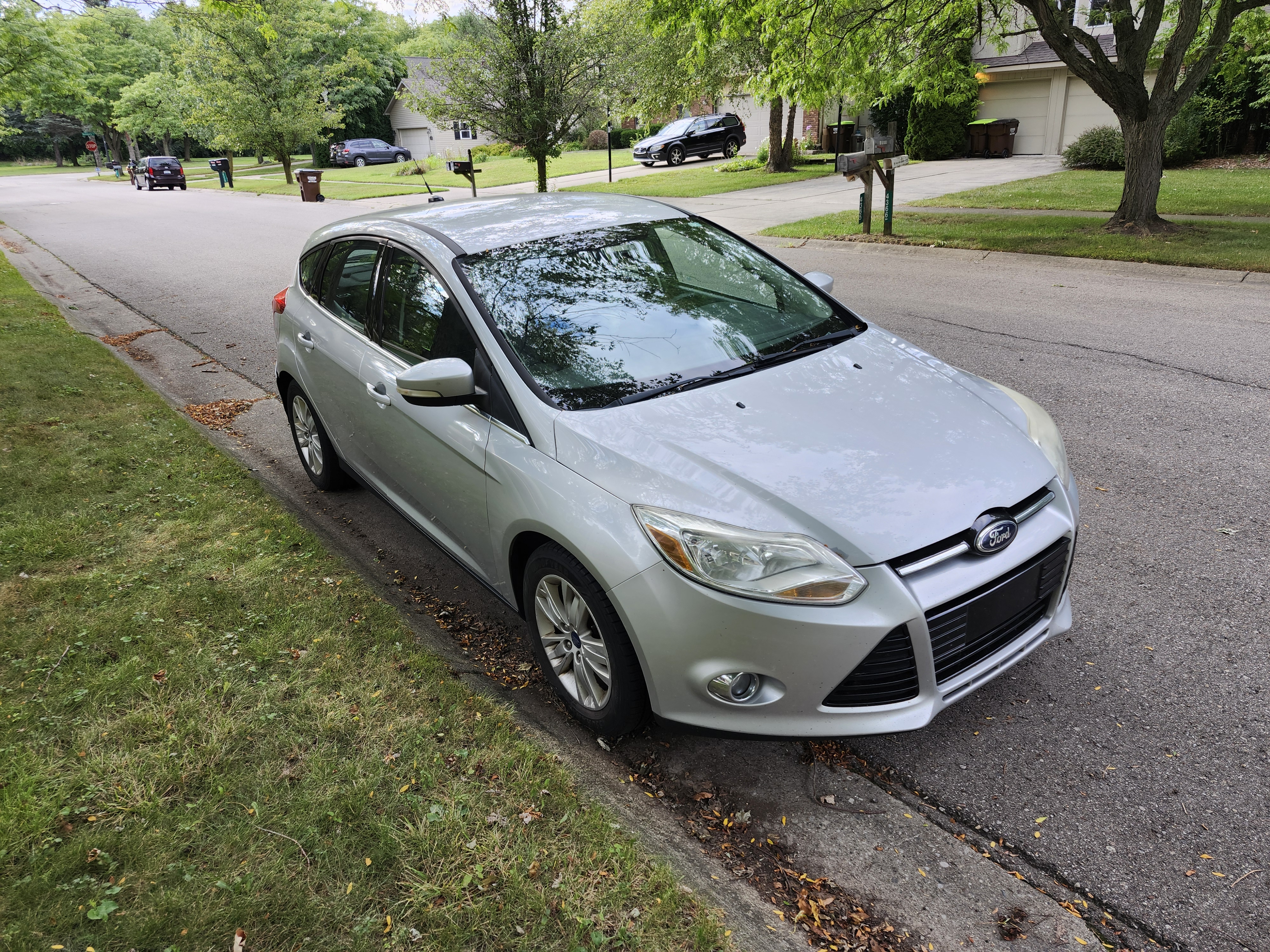 Used 2012 Ford Focus SEL FWD image 13