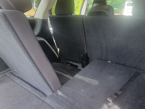 Used 2017 Dodge Journey SXT FWD image 16