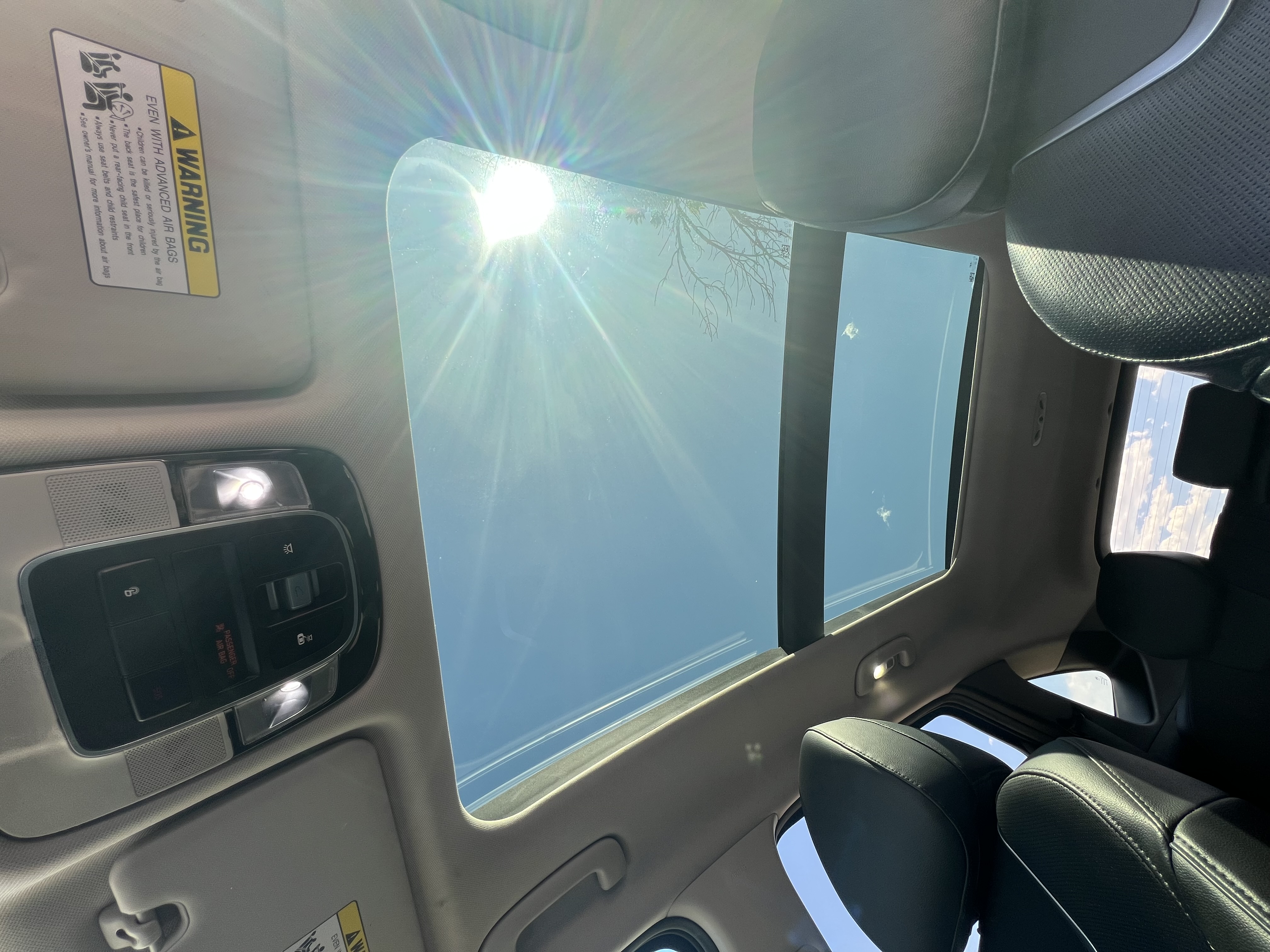 Used 2022 Hyundai Tucson Limited w/ Cargo Package FWD image 15