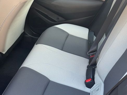 Used 2026 Toyota Corolla LE FWD image 5