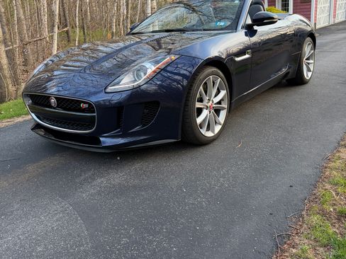 Used 2015 Jaguar F-TYPE S RWD image 1