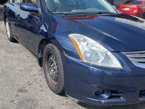 Used 2012 Nissan Altima 2.5 S w/ 20th Anniversary Pkg image 4