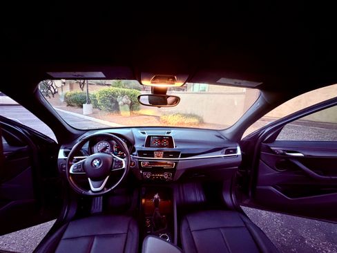 Used 2018 BMW X1 sDrive28i image 13