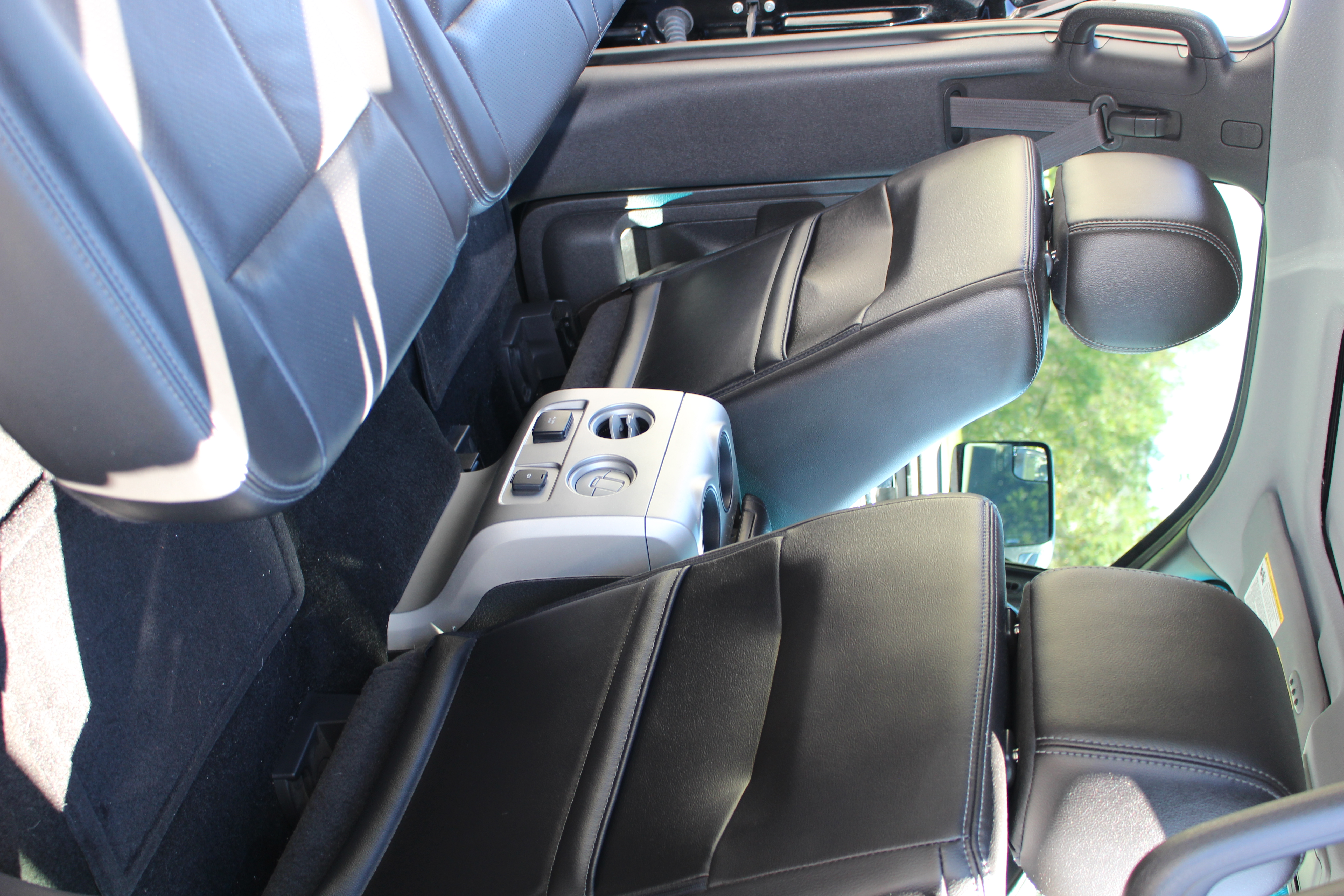 Used 2014 Ford F150 Lariat w/ Equipment Group 502A Luxury RWD image 11