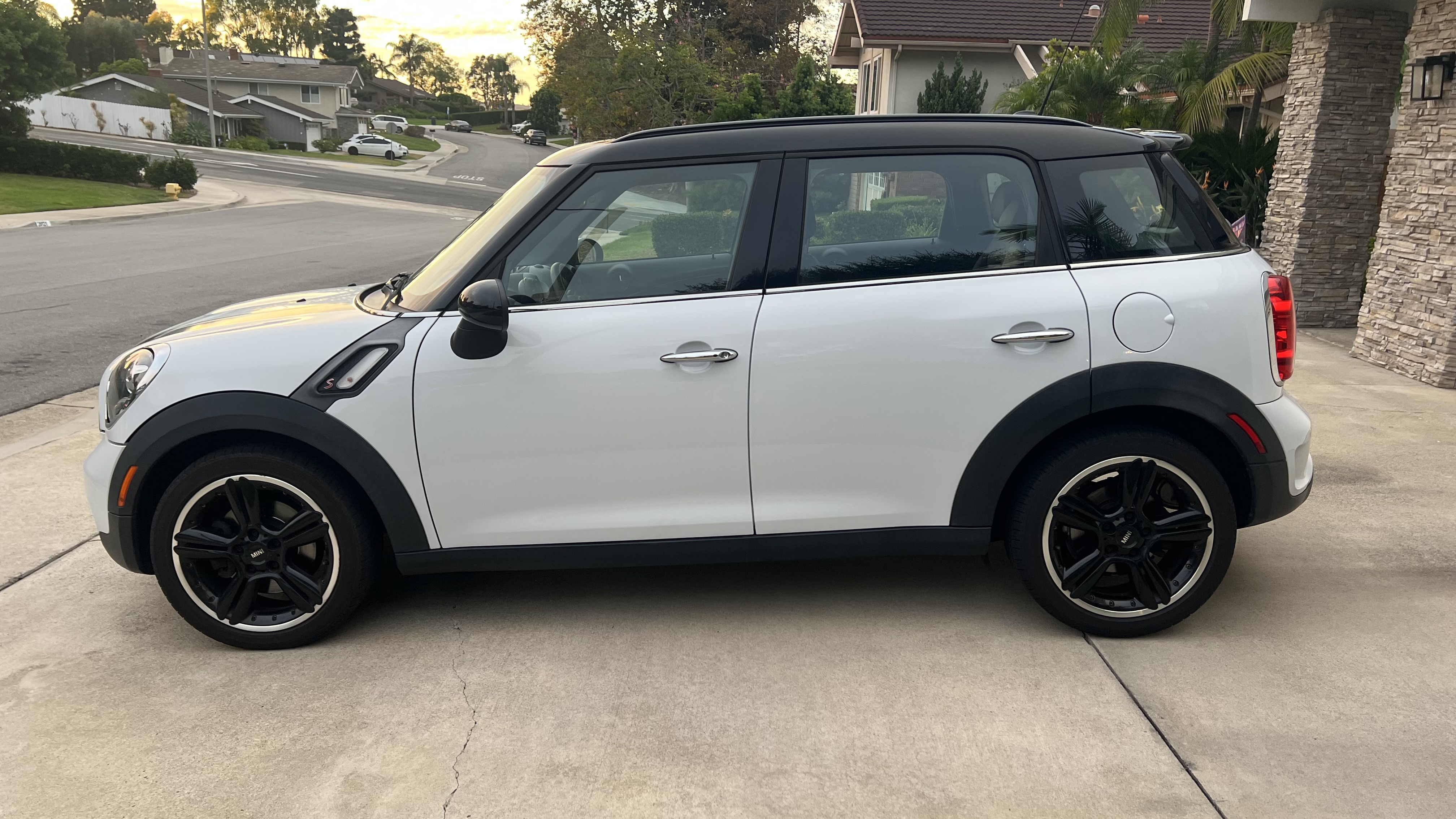 Used 2012 MINI Cooper Countryman S FWD image 5