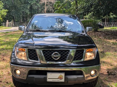 Used 2007 Nissan Frontier NISMO AWD/4WD image 4