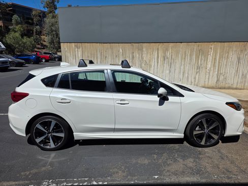 Used 2017 Subaru Impreza 2.0i Sport image 2