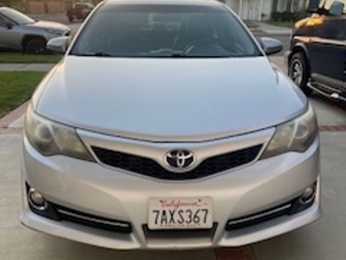 Used 2013 Toyota Camry SE image 4