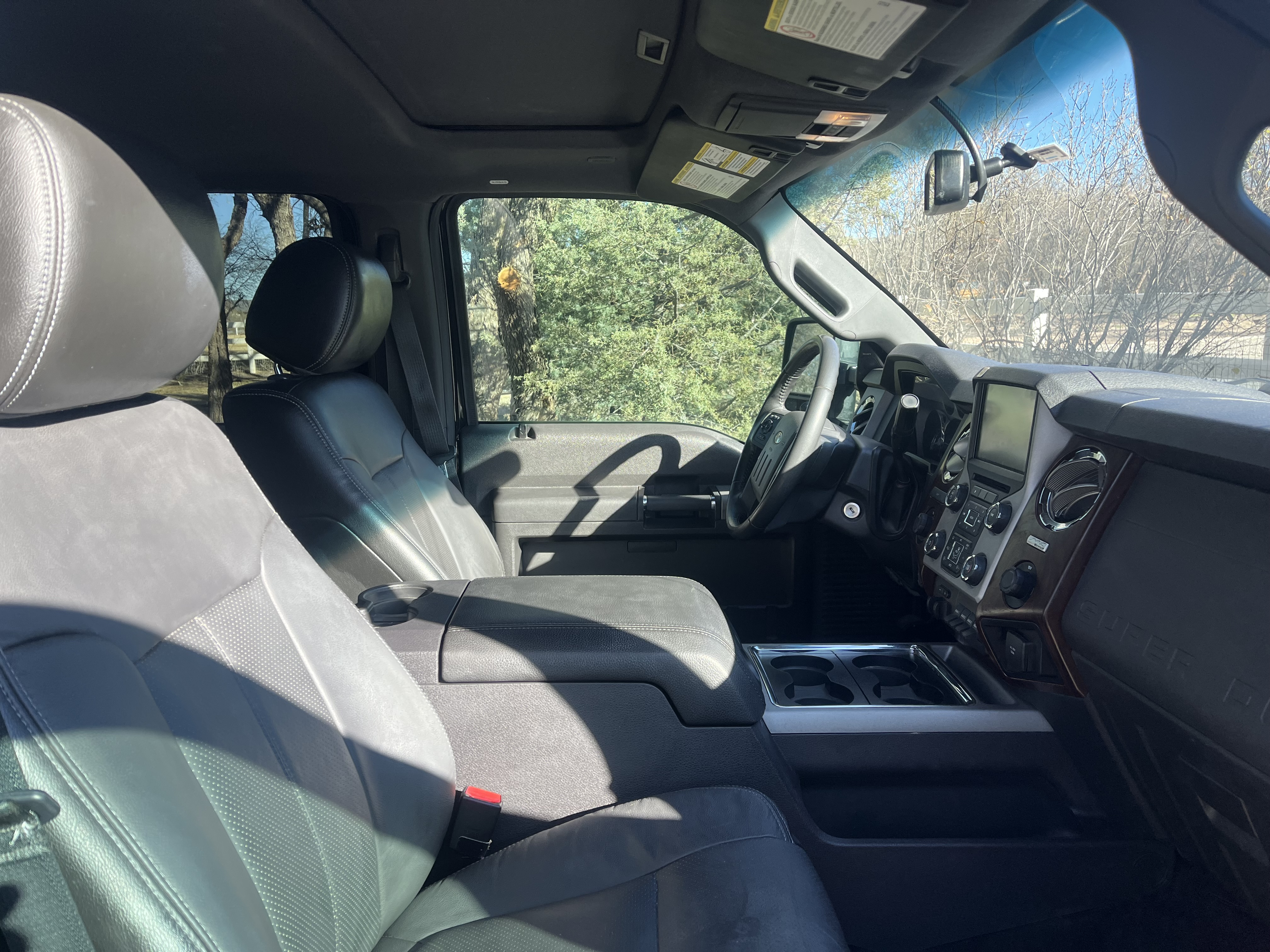 Used 2014 Ford F350 Lariat w/ Lariat Ultimate Package AWD/4WD image 14