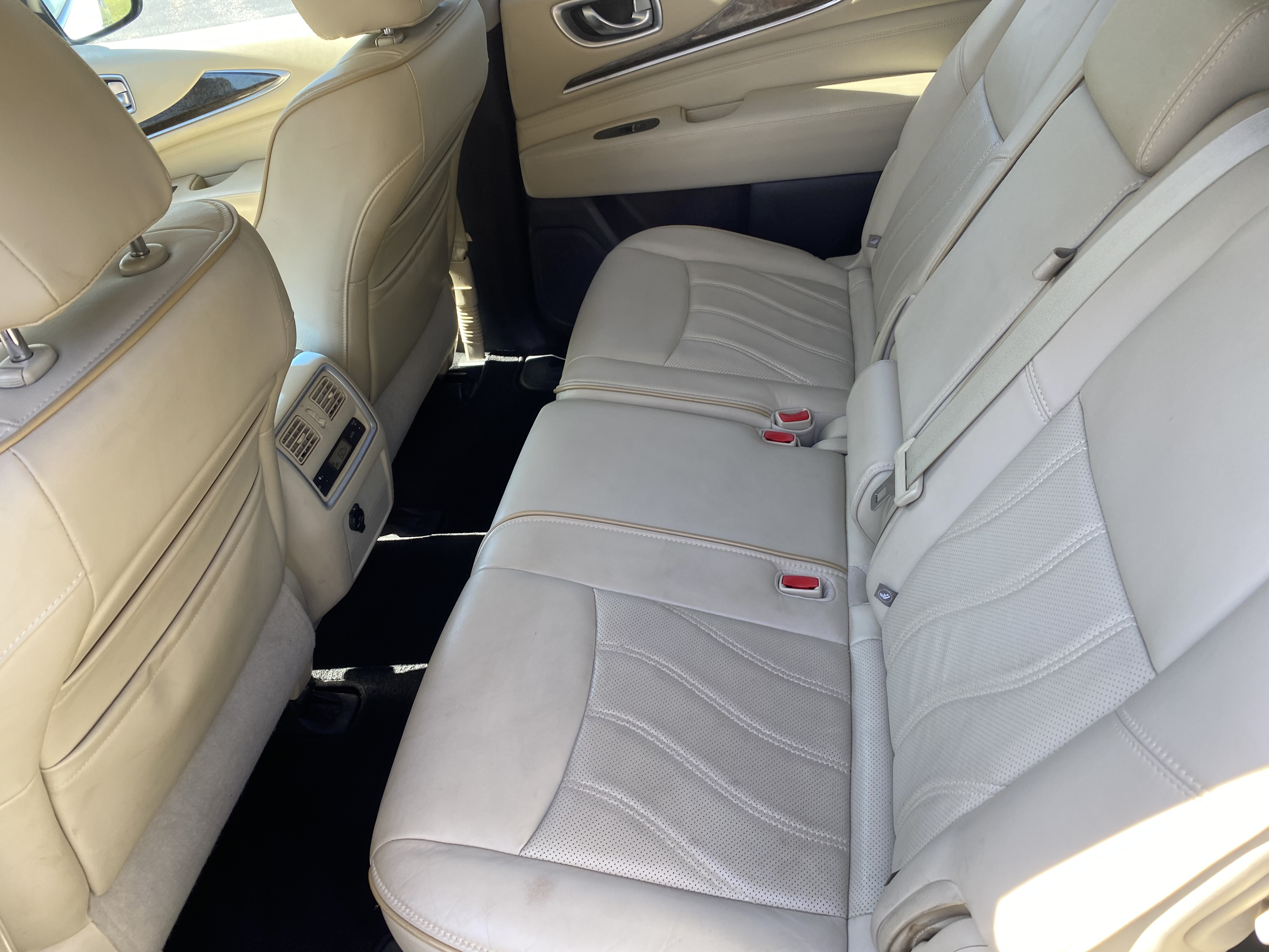 Used 2015 INFINITI QX60 FWD w/ Premium Package image 13