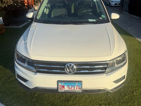 Used 2018 Volkswagen Tiguan S FWD image 2