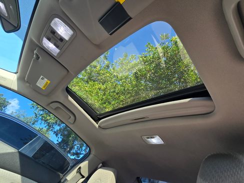 Used 2015 Honda Civic EX image 10