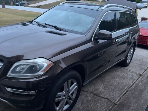 Used 2014 Mercedes-Benz GL 450 4MATIC image 12