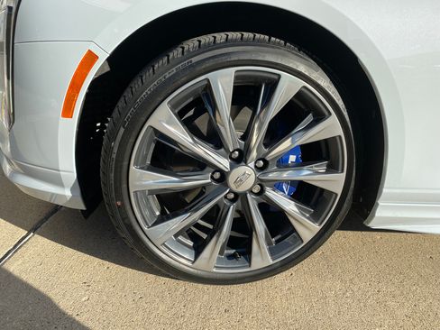 Used 2021 Cadillac CT4 Premium Luxury image 14