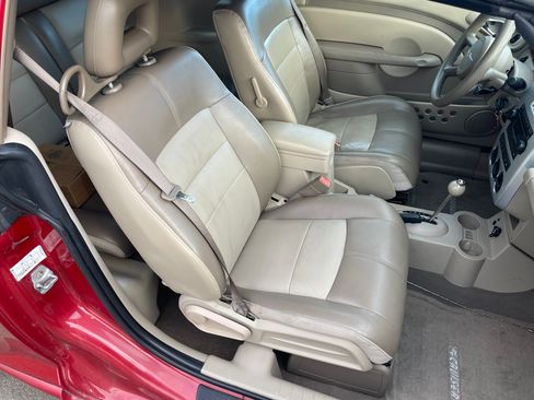 Used 2008 Chrysler PT Cruiser Convertible 2D image 8