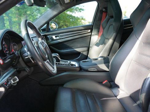 Used 2020 Porsche Panamera GTS AWD/4WD image 21