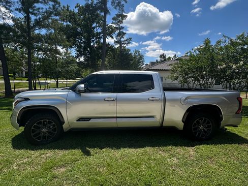 Used 2023 Toyota Tundra Platinum w/ Advanced Package AWD/4WD image 12