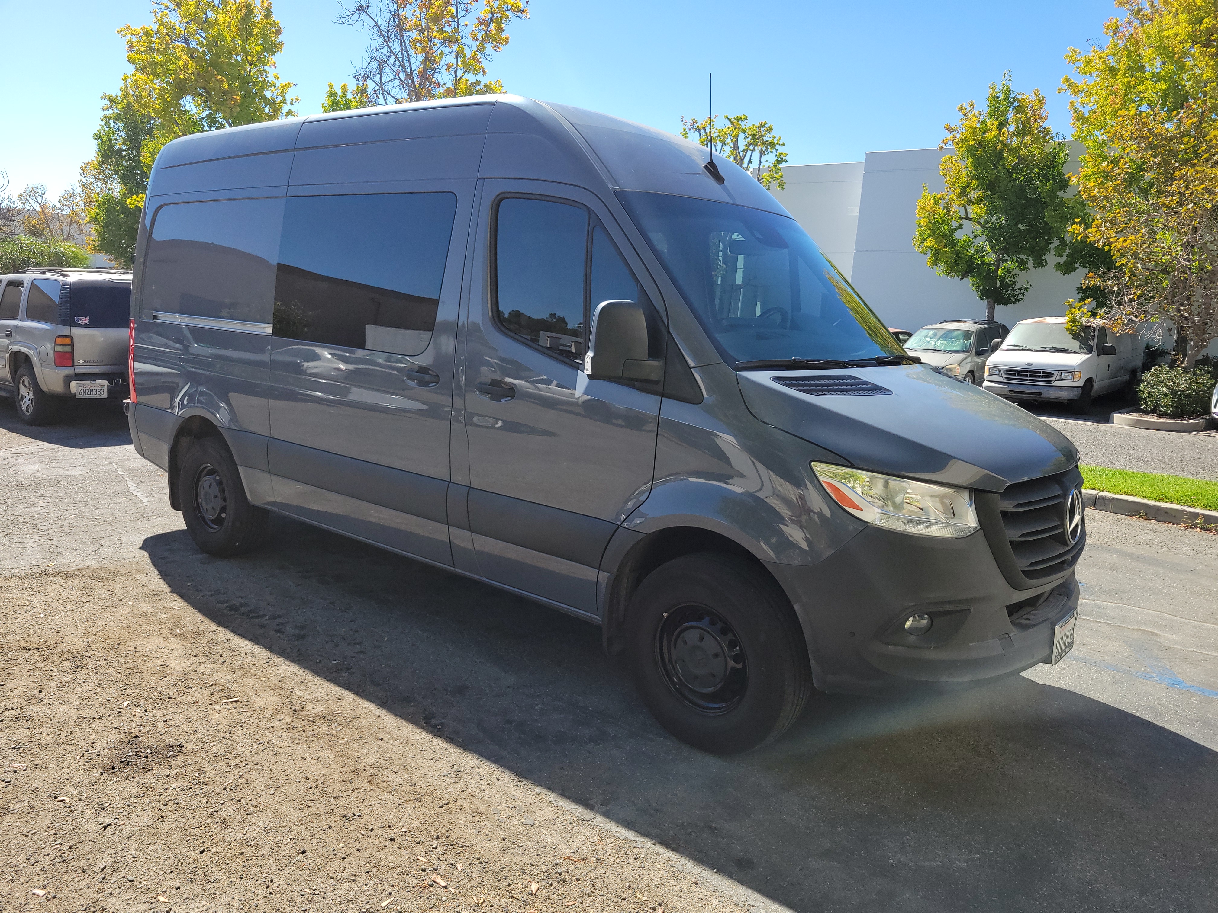 Used 2021 Mercedes-Benz Sprinter 2500 image 4