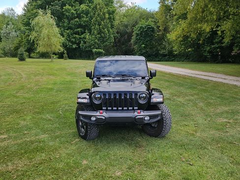 Used 2022 Jeep Gladiator Rubicon w/ Dual Top Group image 4