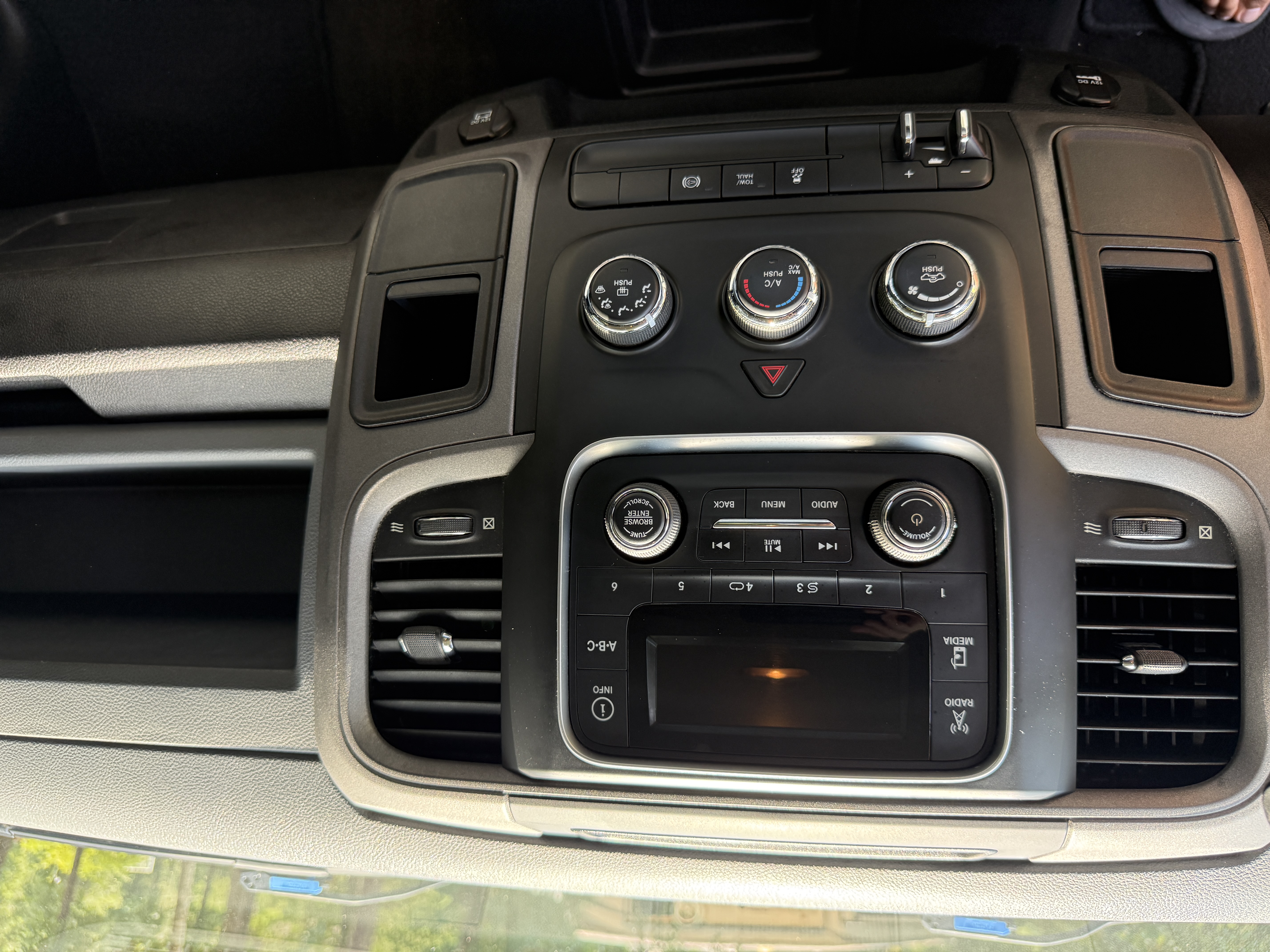 Used 2013 RAM 3500 Tradesman w/ Chrome Appearance Group AWD/4WD image 15