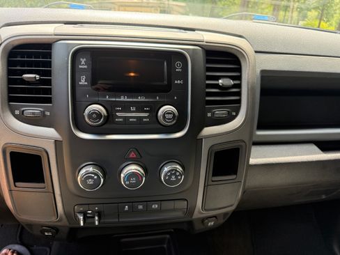 Used 2013 RAM 3500 Tradesman w/ Chrome Appearance Group AWD/4WD image 15