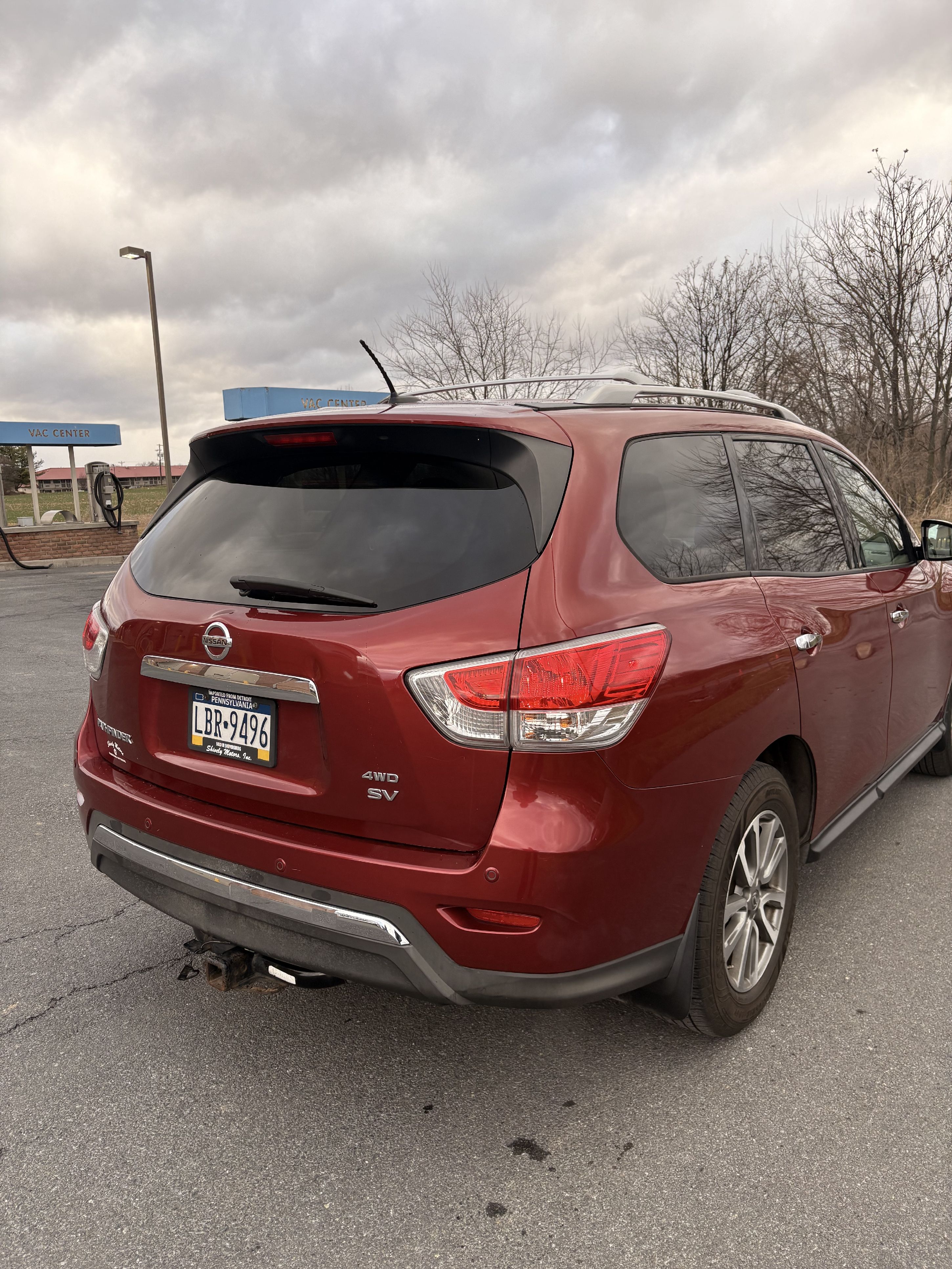 Used 2013 Nissan Pathfinder SV w/ Cargo Pkg AWD/4WD image 19