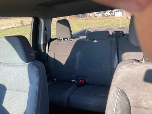 Used 2024 Chevrolet Silverado 2500 Custom w/ Custom Value Package image 18