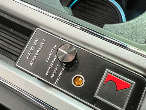 Used 2020 Ford F150 Lariat w/ Equipment Group 502A Luxury image 15