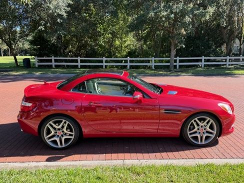 Used 2014 Mercedes-Benz SLK 250 image 26