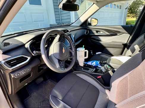 Used 2023 Chevrolet TrailBlazer LT w/ Convenience Package image 13