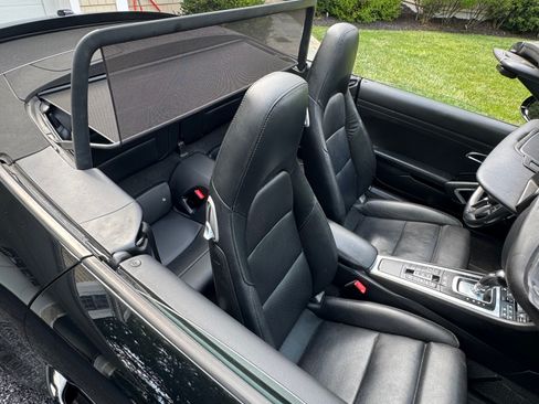 Used 2017 Porsche 911 Carrera image 18