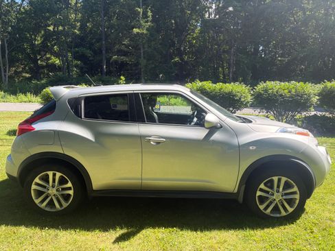 Used 2013 Nissan Juke SL AWD/4WD image 4