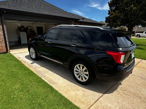 Used 2020 Ford Explorer Limited w/ Class III Trailer Tow Package AWD/4WD image 6