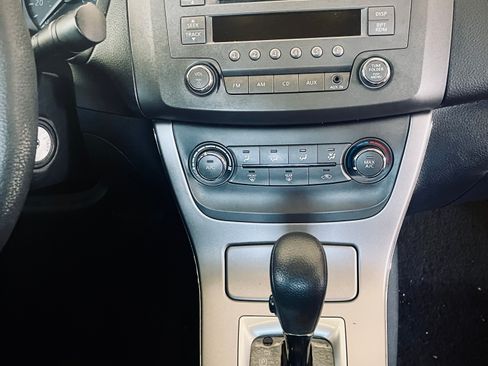 Used 2014 Nissan Sentra S FWD image 12