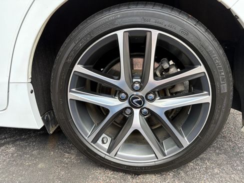 Used 2017 Lexus CT 200h w/ Navigation System Package FWD image 8