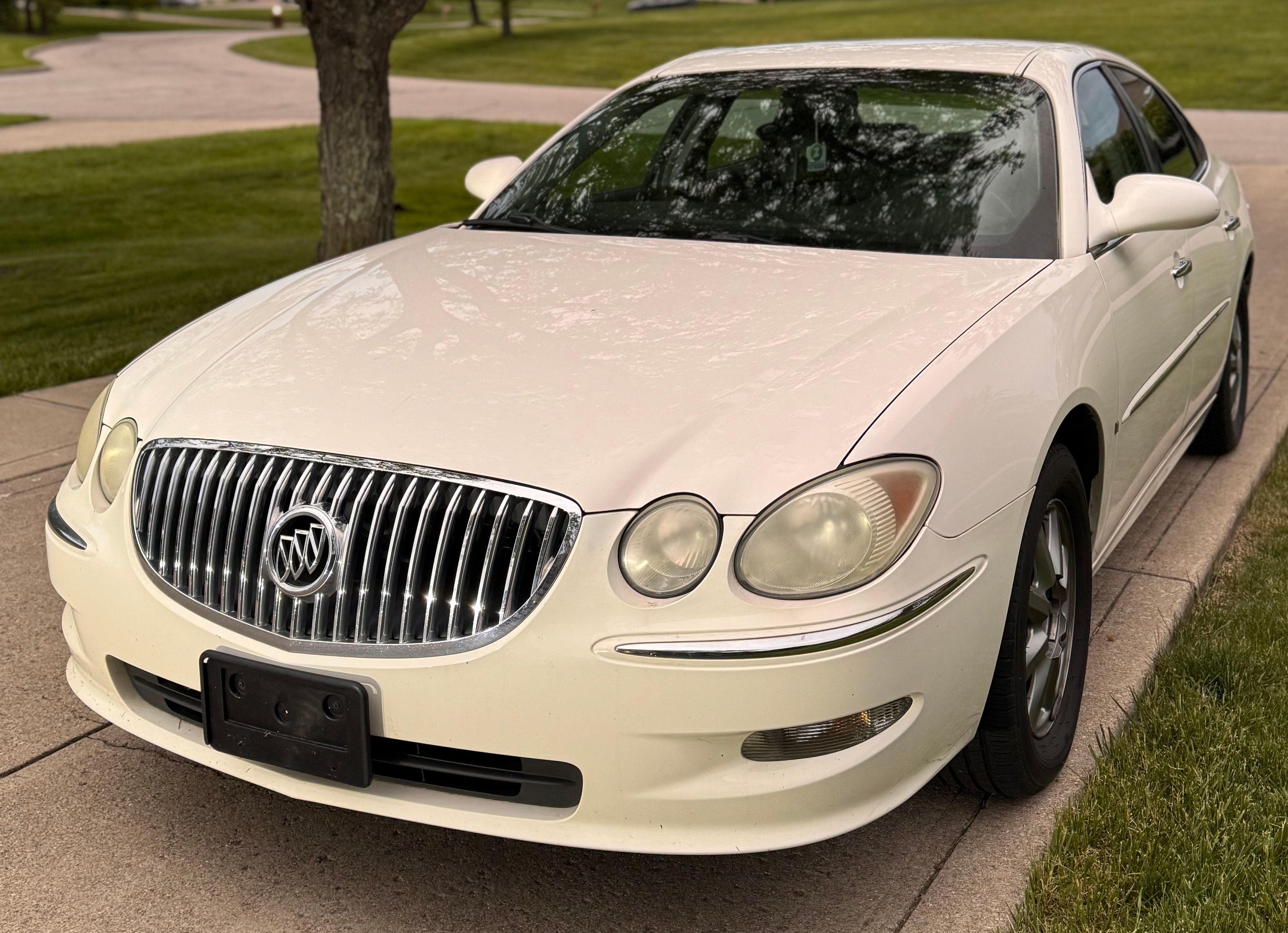 Used 2008 Buick LaCrosse CXL FWD image 1