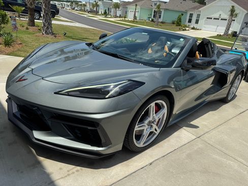 Used 2022 Chevrolet Corvette Stingray Preferred Conv w/ Z51 Performance Package RWD image 2
