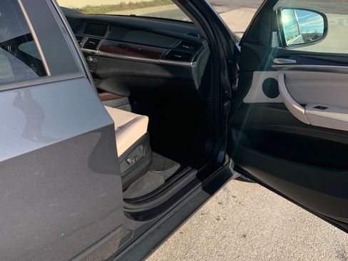 Used 2013 BMW X5 xDrive35i image 10